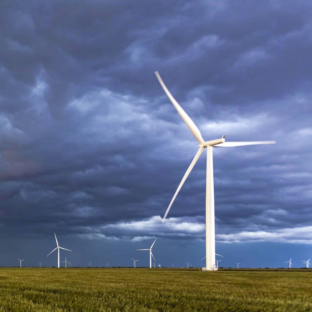 Strengthening Resilience in National Electricity Grids: Drawing from Global Insights